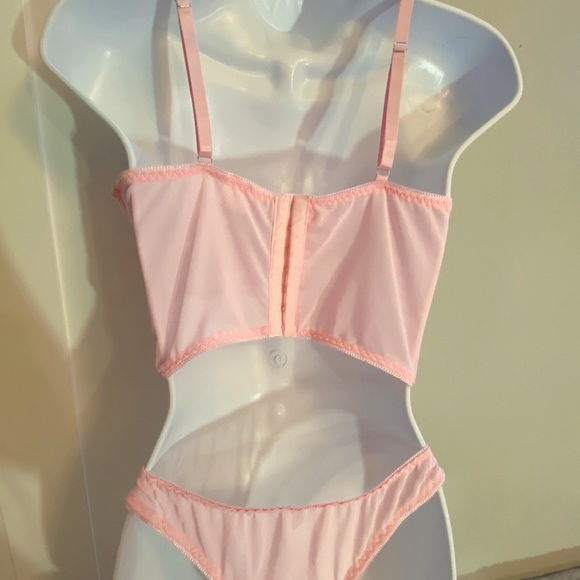 🌸 🆕 Dainty Lingerie set 🌸 - Picture 8 of 8